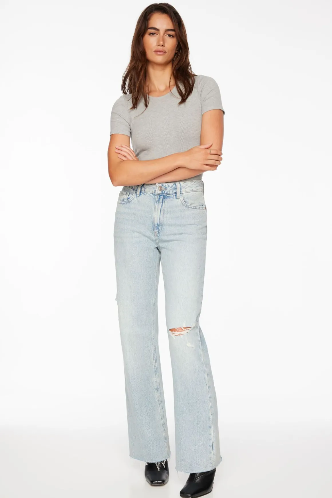 Tees & Tanks | Bodysuits-Dynamite Drea Short Sleeve Crew Neck Bodysuit Gray