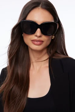 Sunglasses-Dynamite Exaggerated Cat-Eye Sunglasses Purple