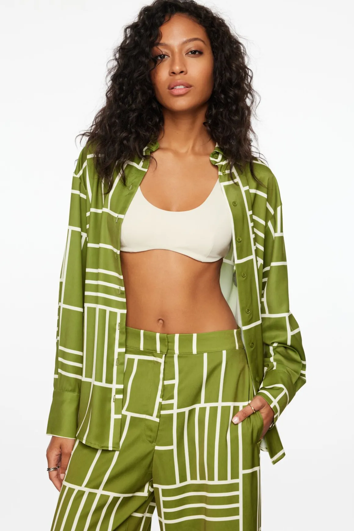 Blouses & Tops | Blouses & Tops-Dynamite Frida Satin Oversized Shirt Green