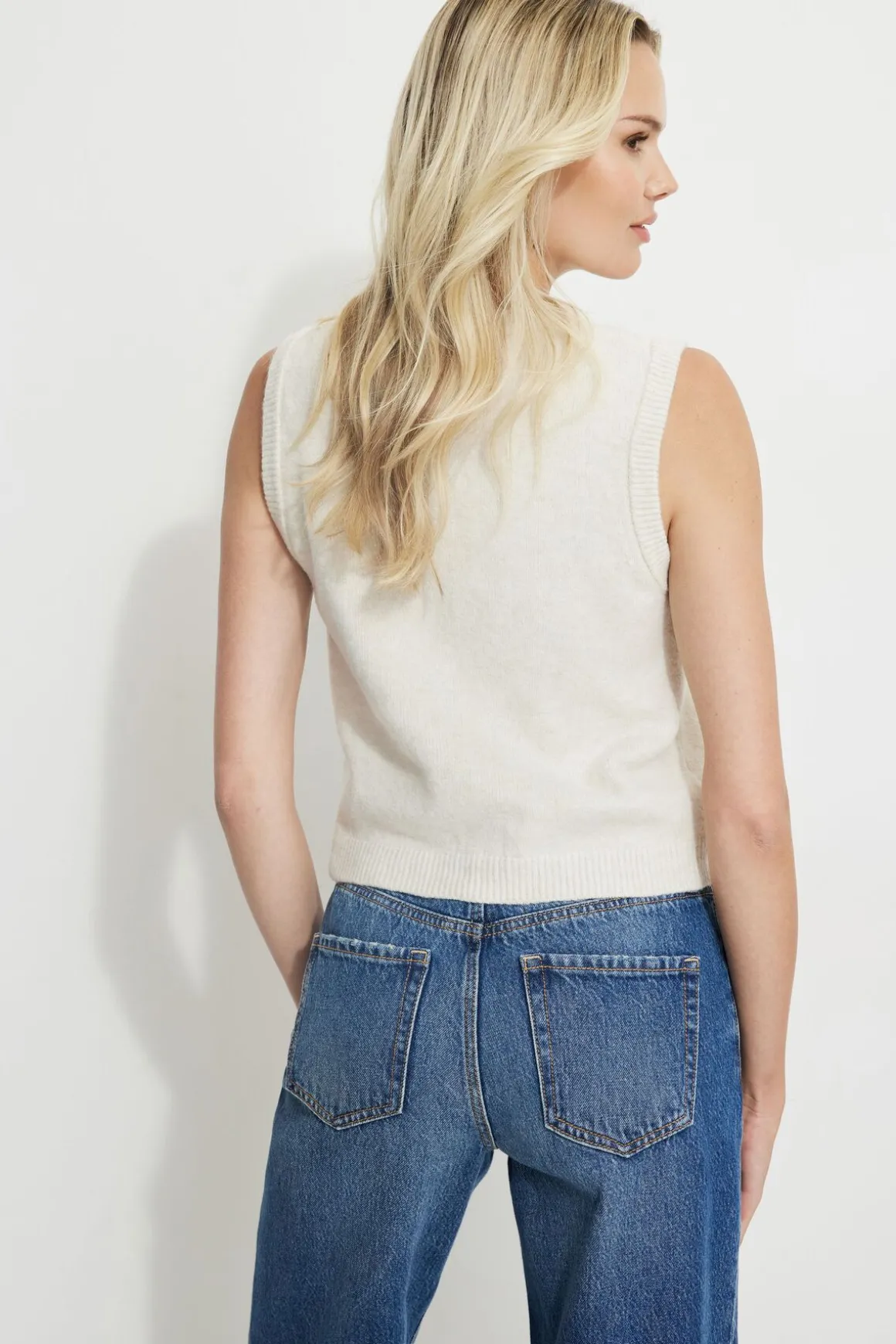 Sweaters & Cardigans | Sweaters-Dynamite Heavenlyarn™ Crewneck Vest Brown