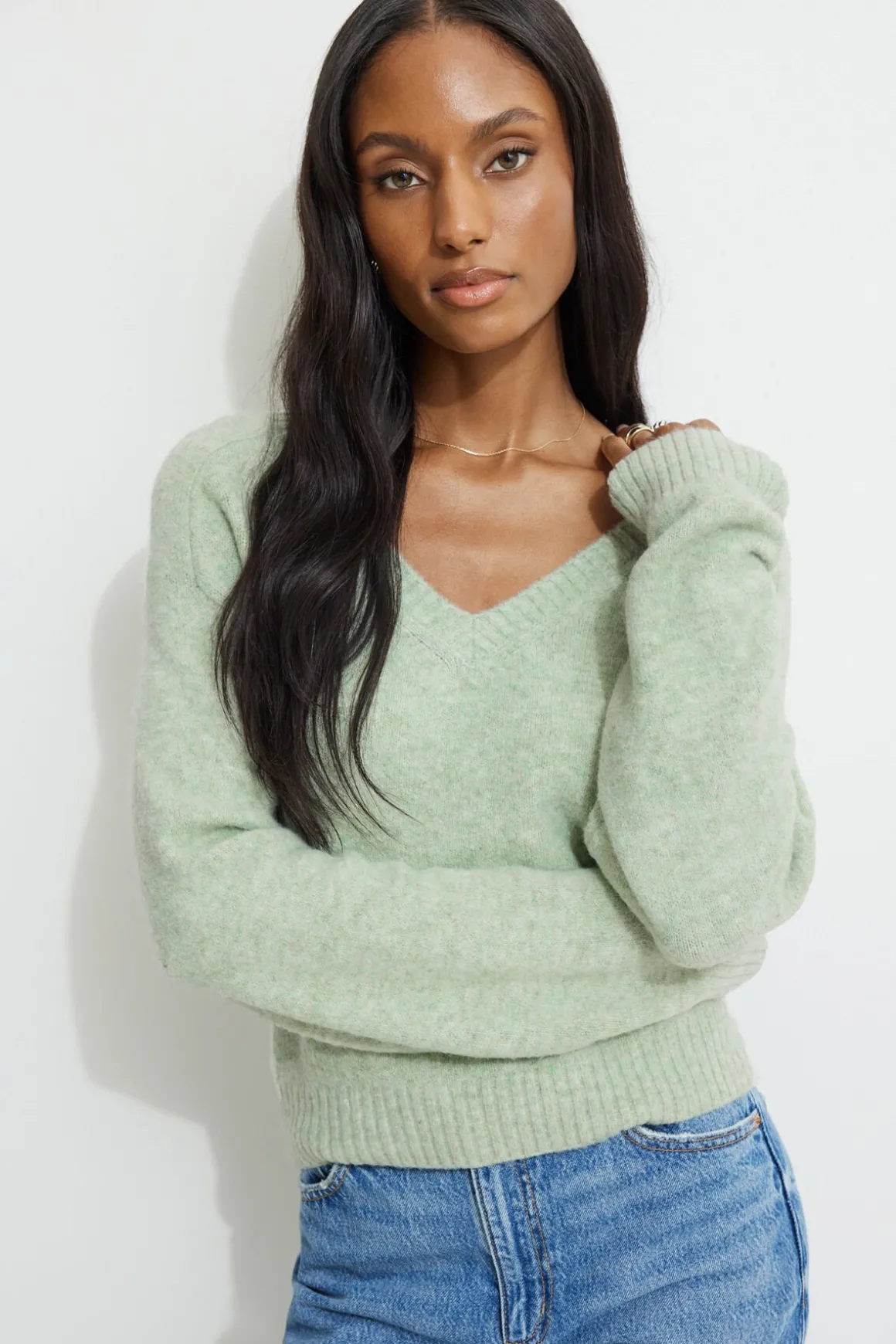 Sweaters & Cardigans | Sweaters-Dynamite Heavenlyarn™ V-Neck Sweater Green
