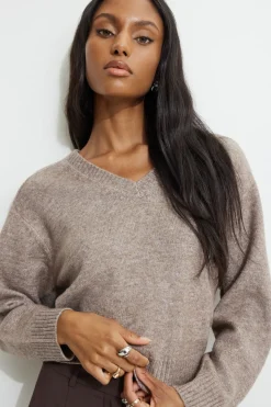 Sweaters & Cardigans | Sweaters-Dynamite Heavenlyarn™ V-Neck Sweater Brown