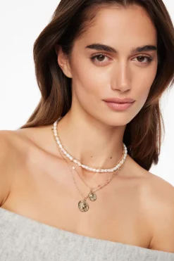 Necklaces-Dynamite Layered Pearl & Worn Medallion Necklace White