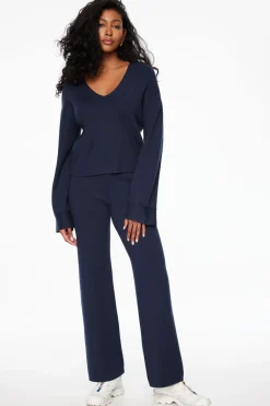 Sweaters & Cardigans | Sweaters-Dynamite Long Sleeve V-Neck Sweater Blue