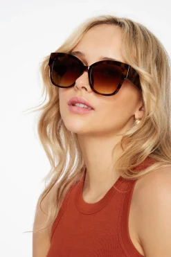 Sunglasses-Dynamite Oversized Wide Temple Sunglasses Brown